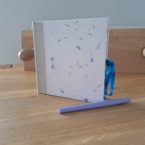 Carnet de voyage artisanal Bleuette